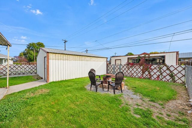 1526 E Dalke Ave, Spokane, WA 99208
