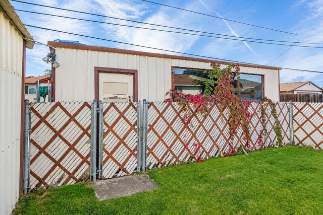 1526 E Dalke Ave, Spokane, WA 99208