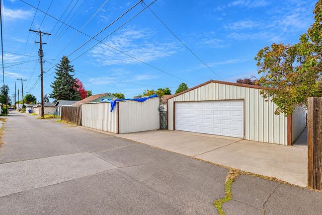 1526 E Dalke Ave, Spokane, WA 99208