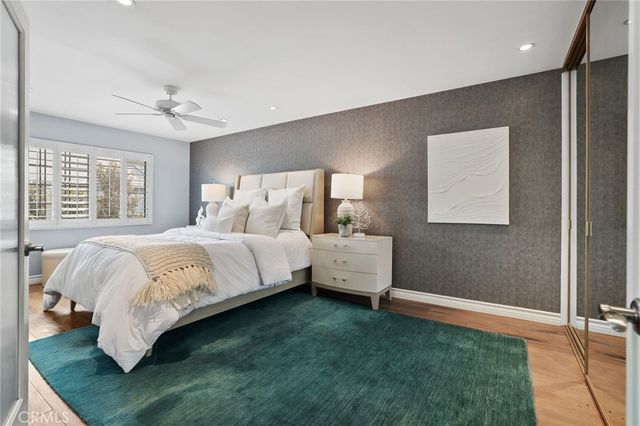 328 Regatta Way, Seal Beach, CA 90740