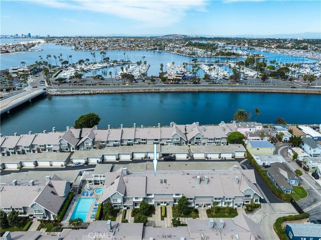 328 Regatta Way, Seal Beach, CA 90740