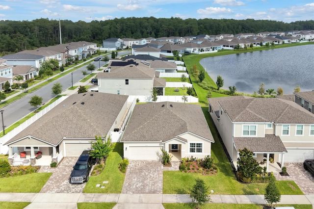 8560 COMPASS POINT AVENUE, Orlando, FL 32832
