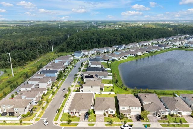 8560 COMPASS POINT AVENUE, Orlando, FL 32832