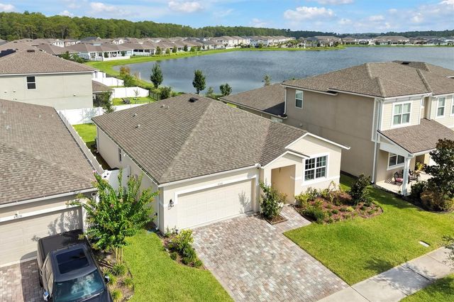 8560 COMPASS POINT AVENUE, Orlando, FL 32832