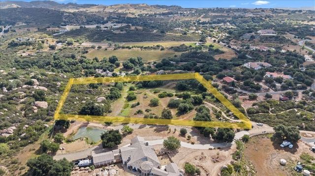 0 Calle Los Pericos, Murrieta, CA 92562