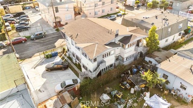 1425 W 18th St., Los Angeles, CA 90006