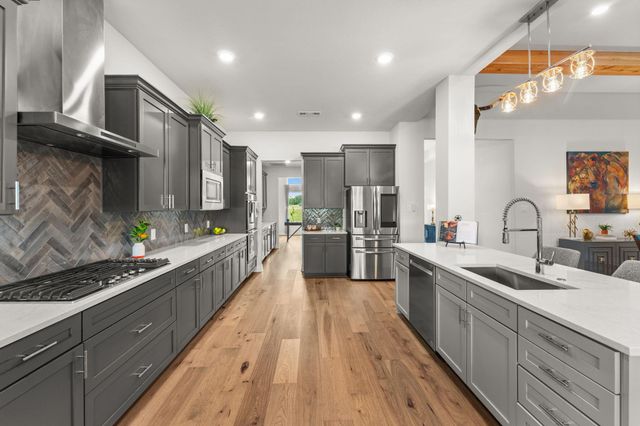 705 Spicewood Trails DR, Spicewood, TX 78669