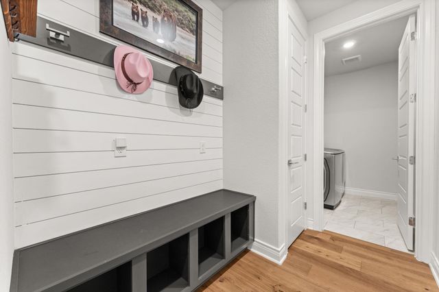 705 Spicewood Trails DR, Spicewood, TX 78669