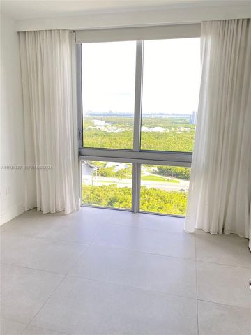 16385 Biscayne Boulevard 2421, North Miami Beach, FL 33160