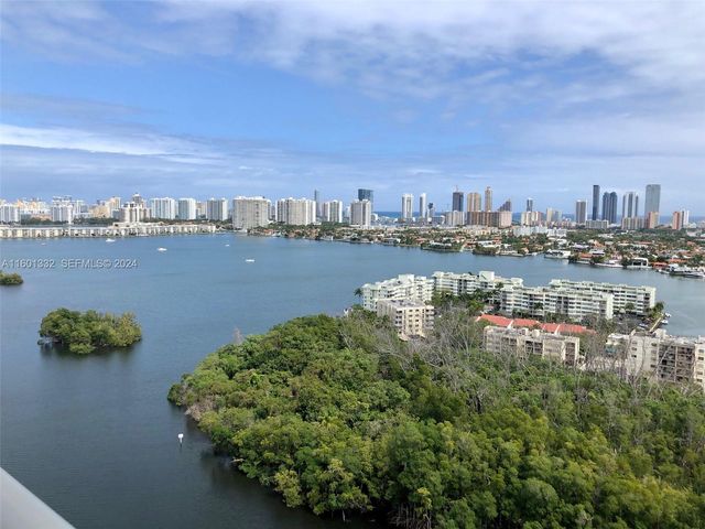 16385 Biscayne Boulevard 2421, North Miami Beach, FL 33160