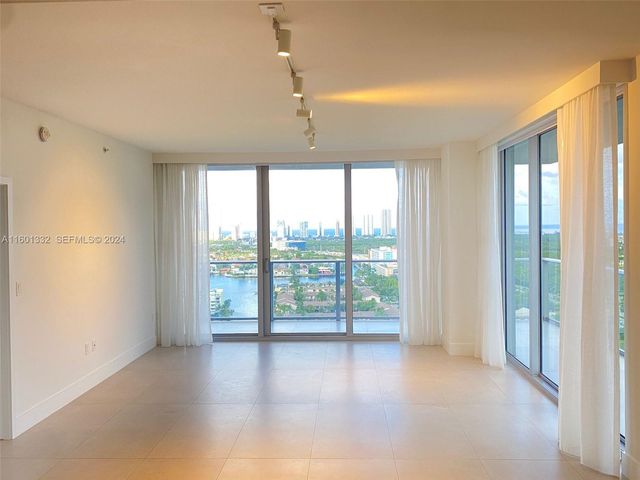 16385 Biscayne Boulevard 2421, North Miami Beach, FL 33160