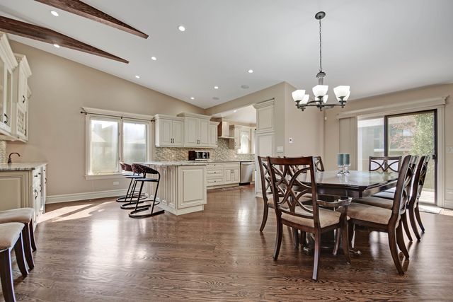 8167 W Brookside Court, Palos Park, IL 60464