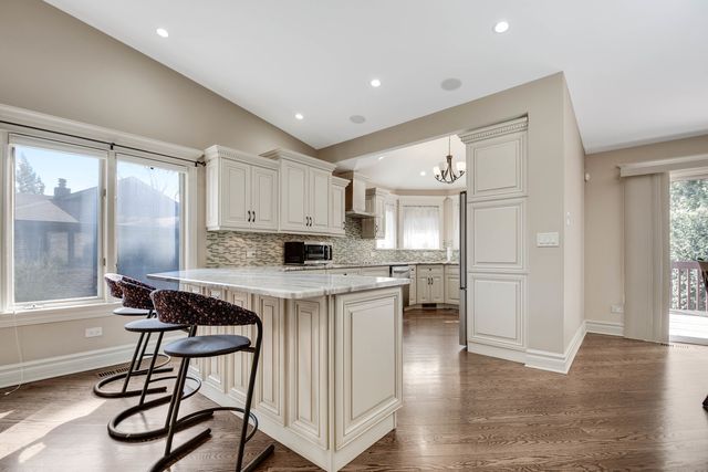 8167 W Brookside Court, Palos Park, IL 60464