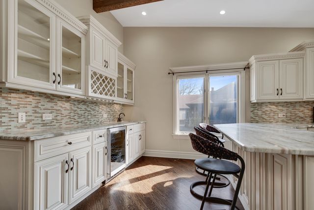 8167 W Brookside Court, Palos Park, IL 60464