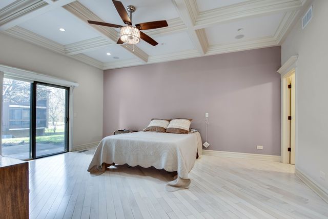 8167 W Brookside Court, Palos Park, IL 60464