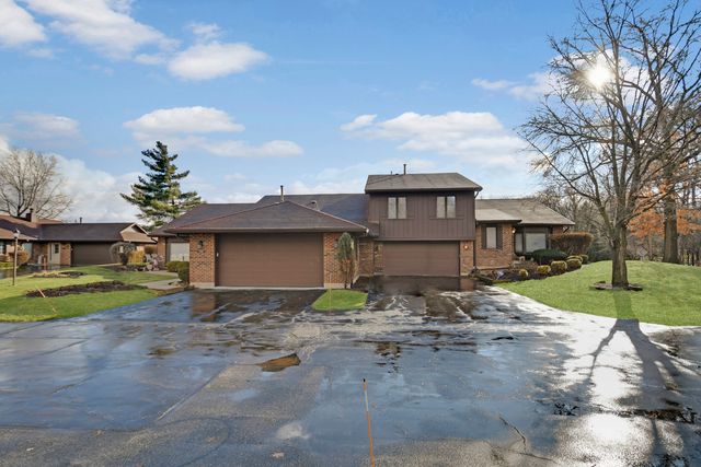 8167 W Brookside Court, Palos Park, IL 60464