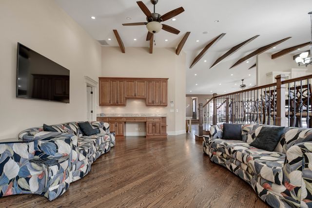 8167 W Brookside Court, Palos Park, IL 60464