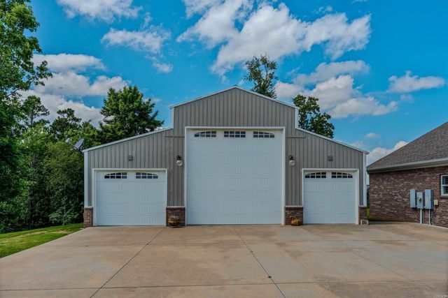 3985 BENT TREE, Benton, AR 72019
