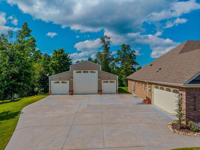 3985 BENT TREE, Benton, AR 72019