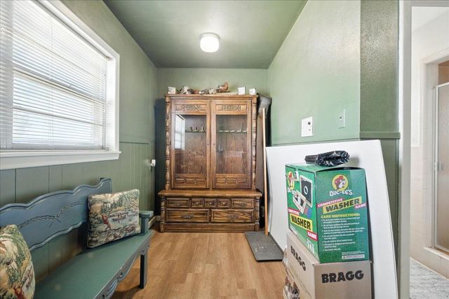 1960 US-84, Littlefield, TX 79339