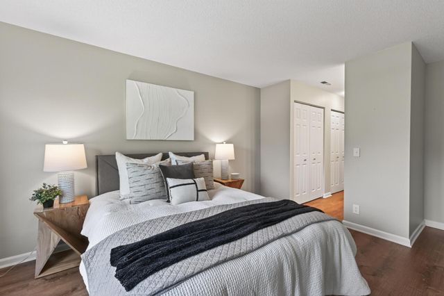 5988 Chasewood Parkway 1, Minnetonka, MN 55343