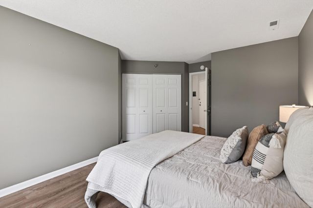 5988 Chasewood Parkway 1, Minnetonka, MN 55343
