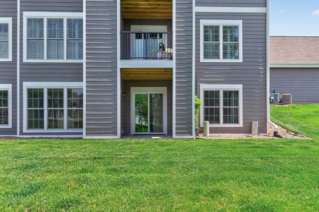 5988 Chasewood Parkway 1, Minnetonka, MN 55343