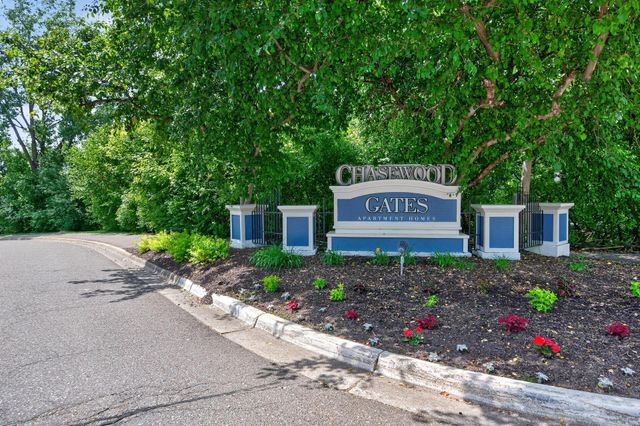 5988 Chasewood Parkway 1, Minnetonka, MN 55343