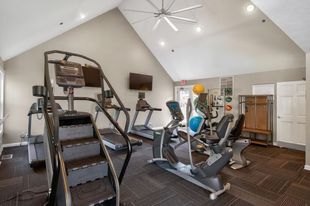 5988 Chasewood Parkway 1, Minnetonka, MN 55343
