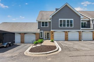 5988 Chasewood Parkway 1, Minnetonka, MN 55343