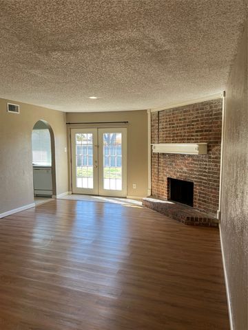 1910 Whiteoak Drive, Garland, TX 75040