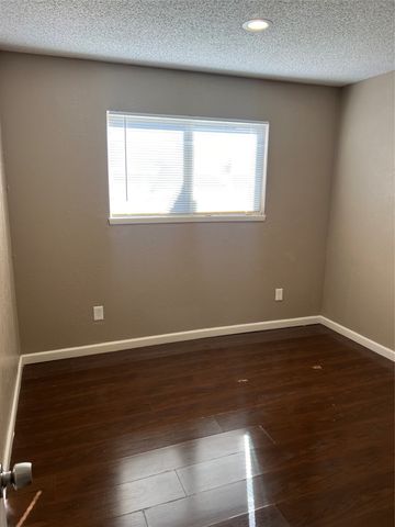1910 Whiteoak Drive, Garland, TX 75040