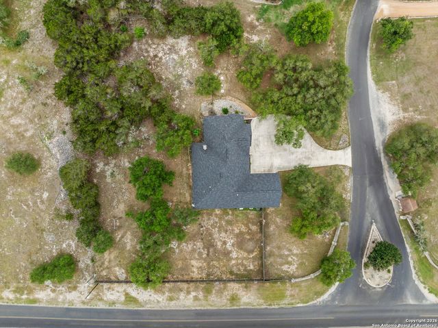 130 Rhum Rd, Kerrville, TX 78028