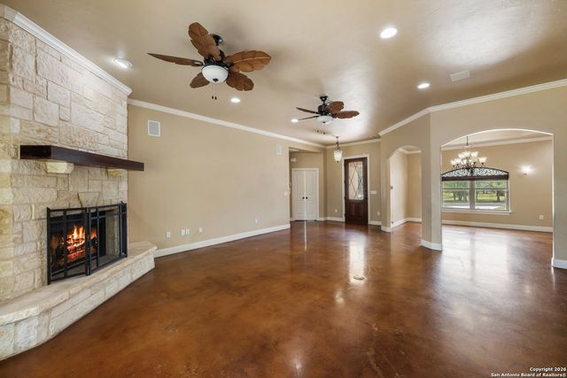 130 Rhum Rd, Kerrville, TX 78028