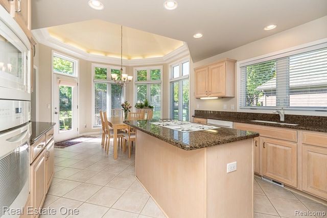 14278 Larkspur Drive, Shelby Twp, MI 48315