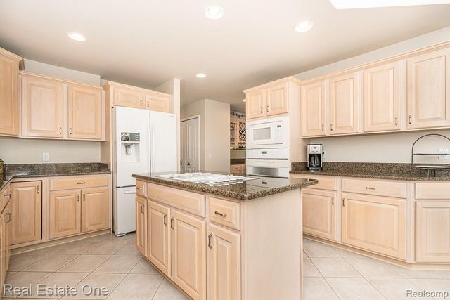 14278 Larkspur Drive, Shelby Twp, MI 48315