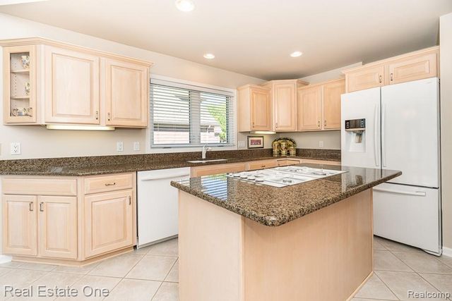 14278 Larkspur Drive, Shelby Twp, MI 48315