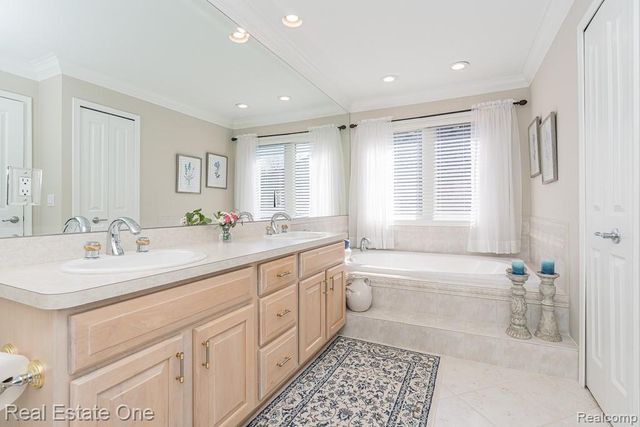 14278 Larkspur Drive, Shelby Twp, MI 48315