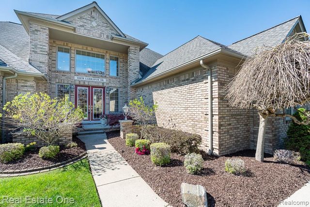14278 Larkspur Drive, Shelby Twp, MI 48315