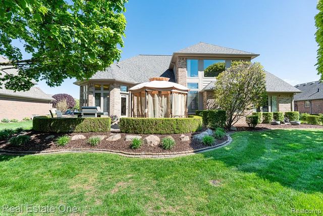 14278 Larkspur Drive, Shelby Twp, MI 48315