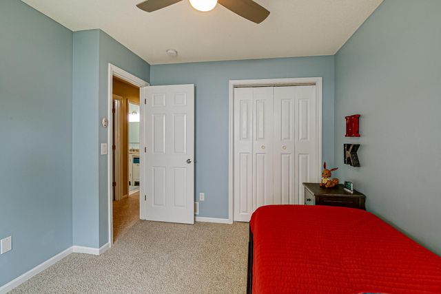 7572 Carillon Plaza W, Woodbury, MN 55125