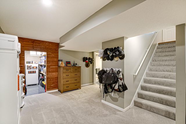 7572 Carillon Plaza W, Woodbury, MN 55125