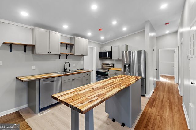 1021 Hillside Drive, Valdosta, GA 31601