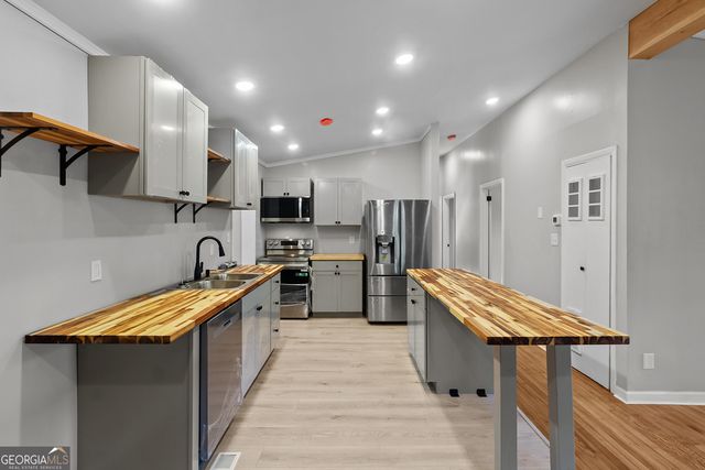 1021 Hillside Drive, Valdosta, GA 31601