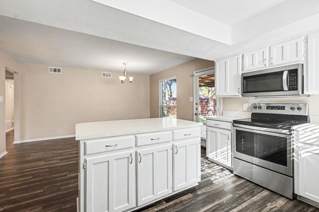 4907 Sagebrush Court, Arlington, TX 76017