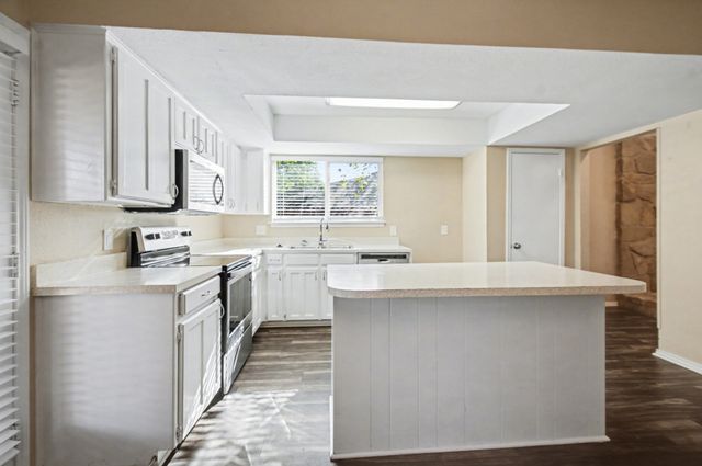 4907 Sagebrush Court, Arlington, TX 76017