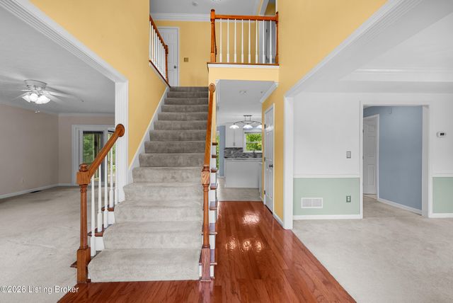 4604 Dove Lake Ct, Louisville, KY 40299