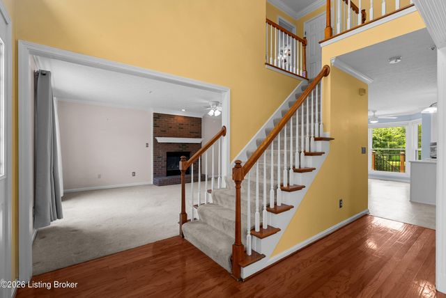 4604 Dove Lake Ct, Louisville, KY 40299