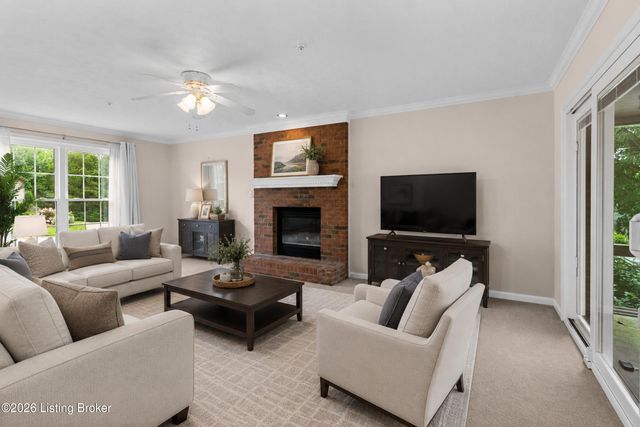 4604 Dove Lake Ct, Louisville, KY 40299