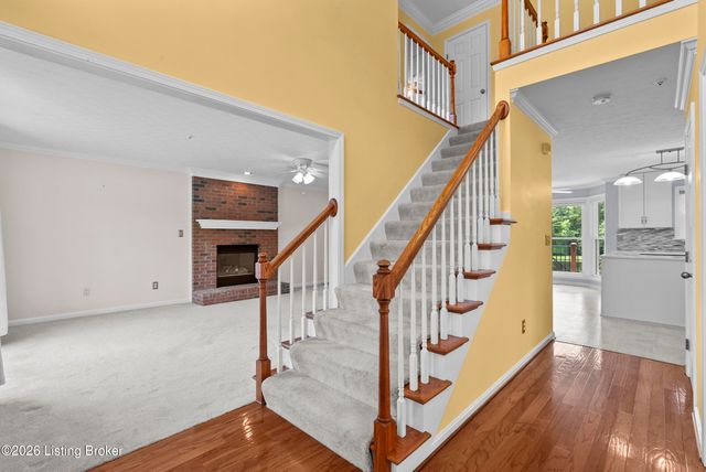 4604 Dove Lake Ct, Louisville, KY 40299